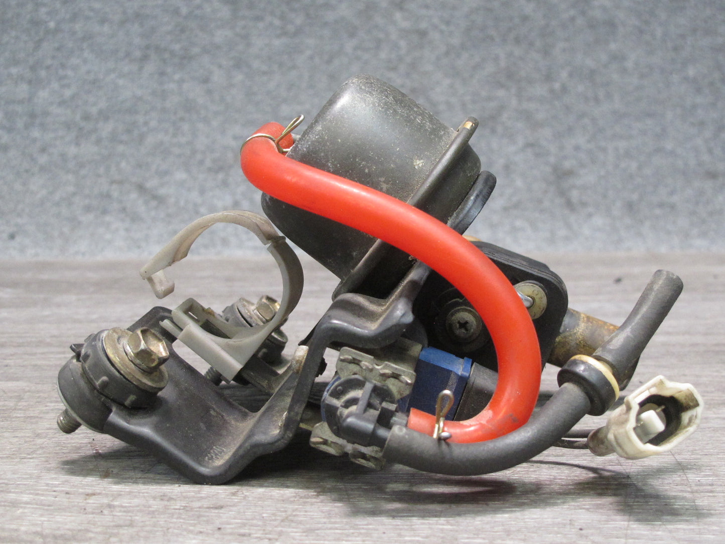 86-92 Toyota Supra MA71 Vacuum Purge Control Valve Switch Solenoid OEM