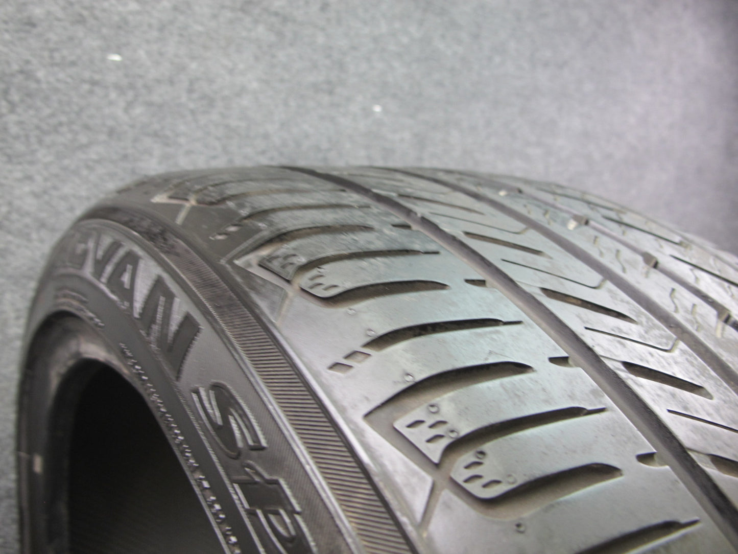 Yokohama Advan Sport A/s+ Tire 285/35 R19 99Y 3221 6/32 Tread