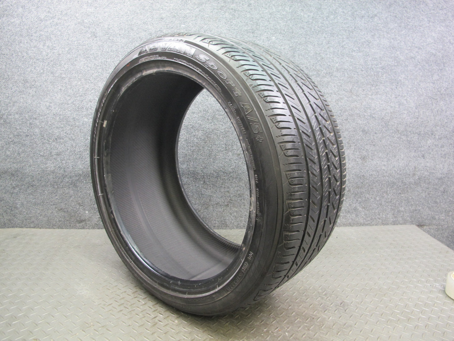 Yokohama Advan Sport A/s+ Tire 285/35 R19 99Y 3221 6/32 Tread