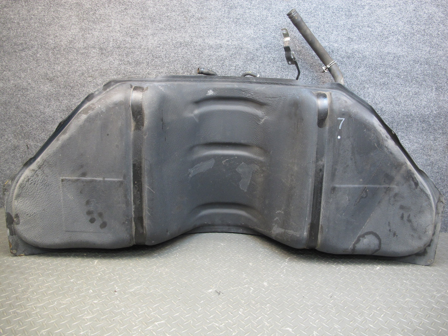 03-08 Nissan 350Z Coupe Fuel Tank w Fuel Neck & Strap & Heat Shield Set OEM