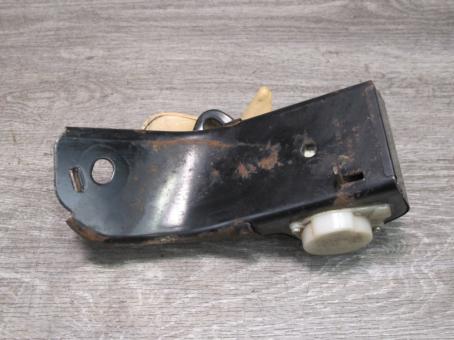 79-83 DATSUN NISSAN 280ZX 2+2 REAR RIGHT & LEFT SIDE SEATBELT RETRACTOR SET OEM