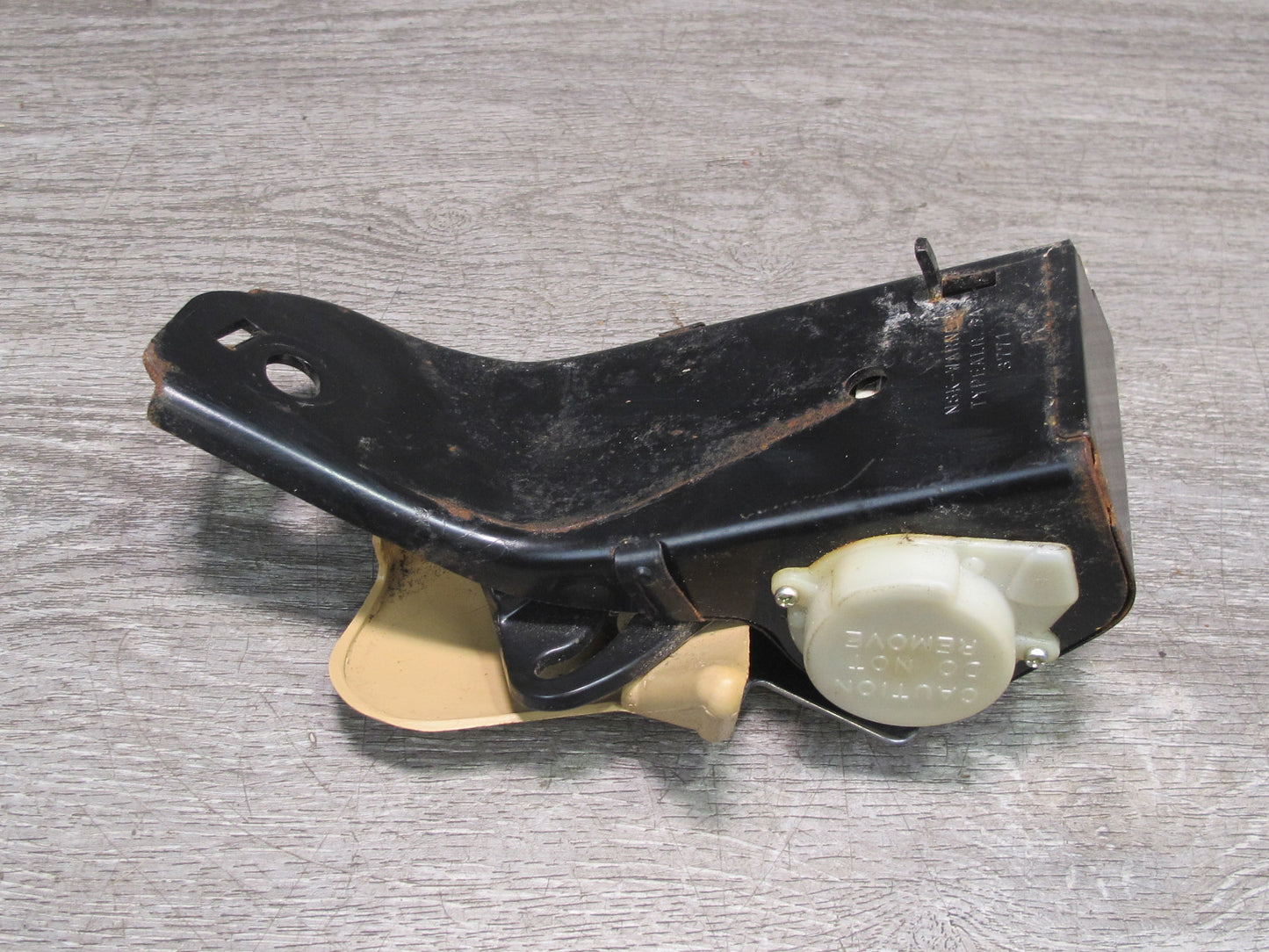 79-83 DATSUN NISSAN 280ZX 2+2 REAR RIGHT & LEFT SIDE SEATBELT RETRACTOR SET OEM