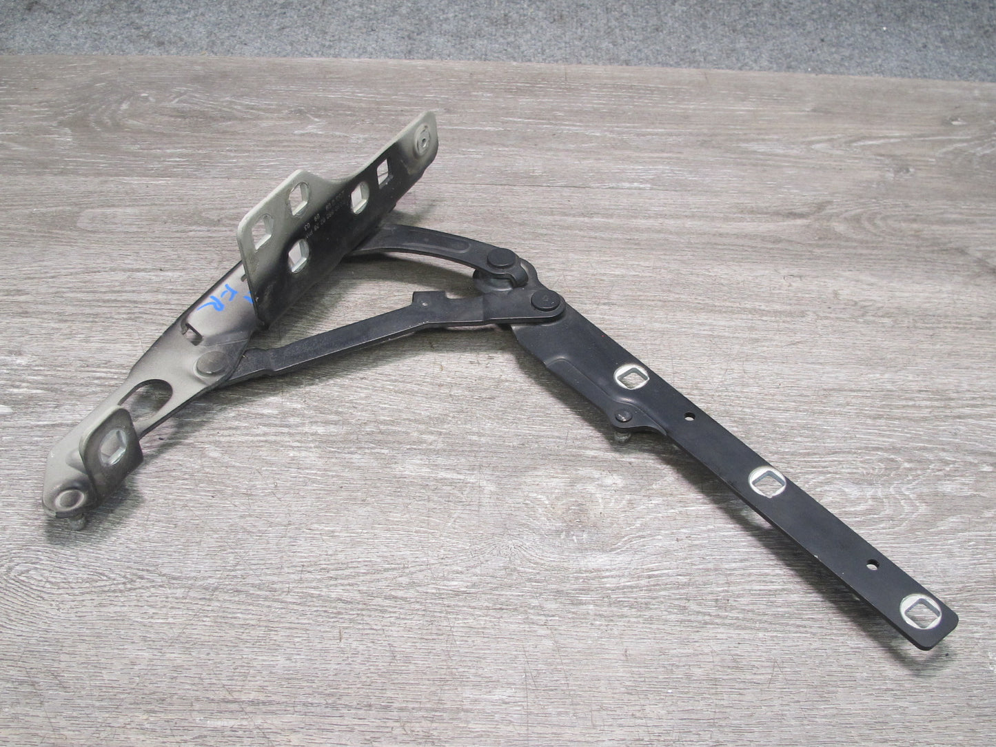 03-12 Mercedes R230 Sl-class Set of 2 Front Left & Right Hood Hinge OEM