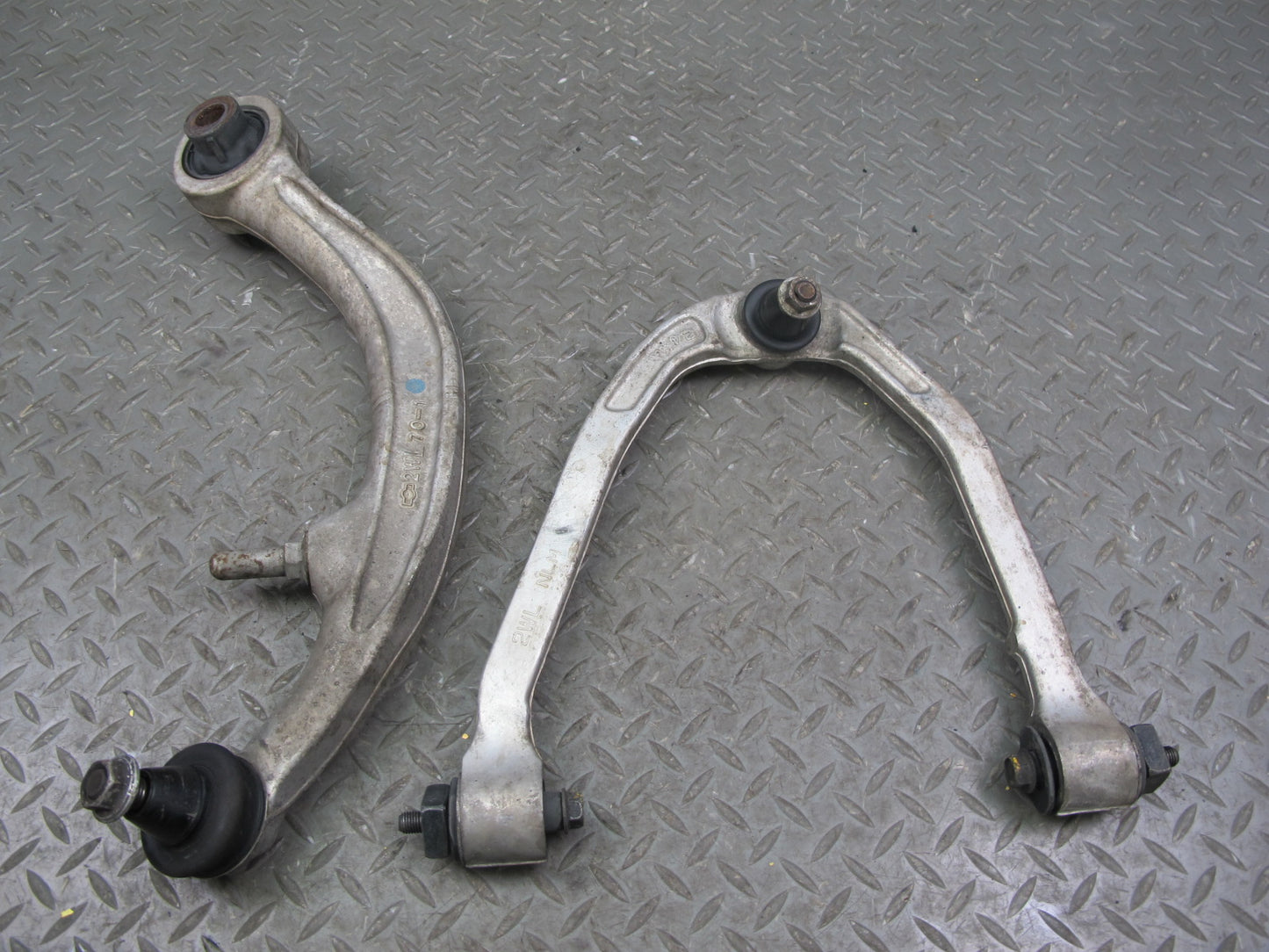 03-09 Nissan 350Z Z33 Set of 2 Front Left Upper & Lower Control Arm OEM