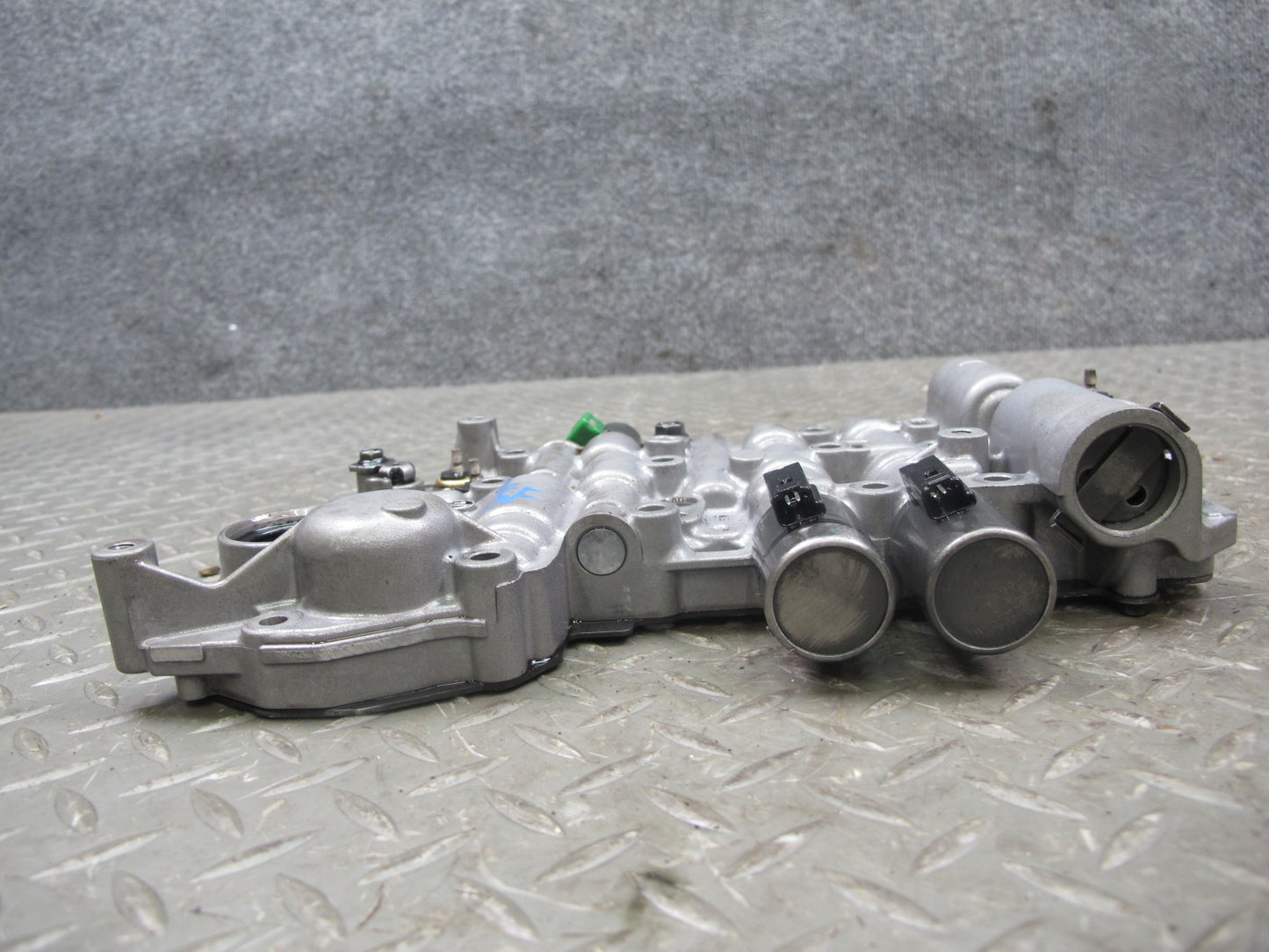 08-16 Lexus LS600hL L110F AT Automatic Transmission Valve Body Mechatronic OEM