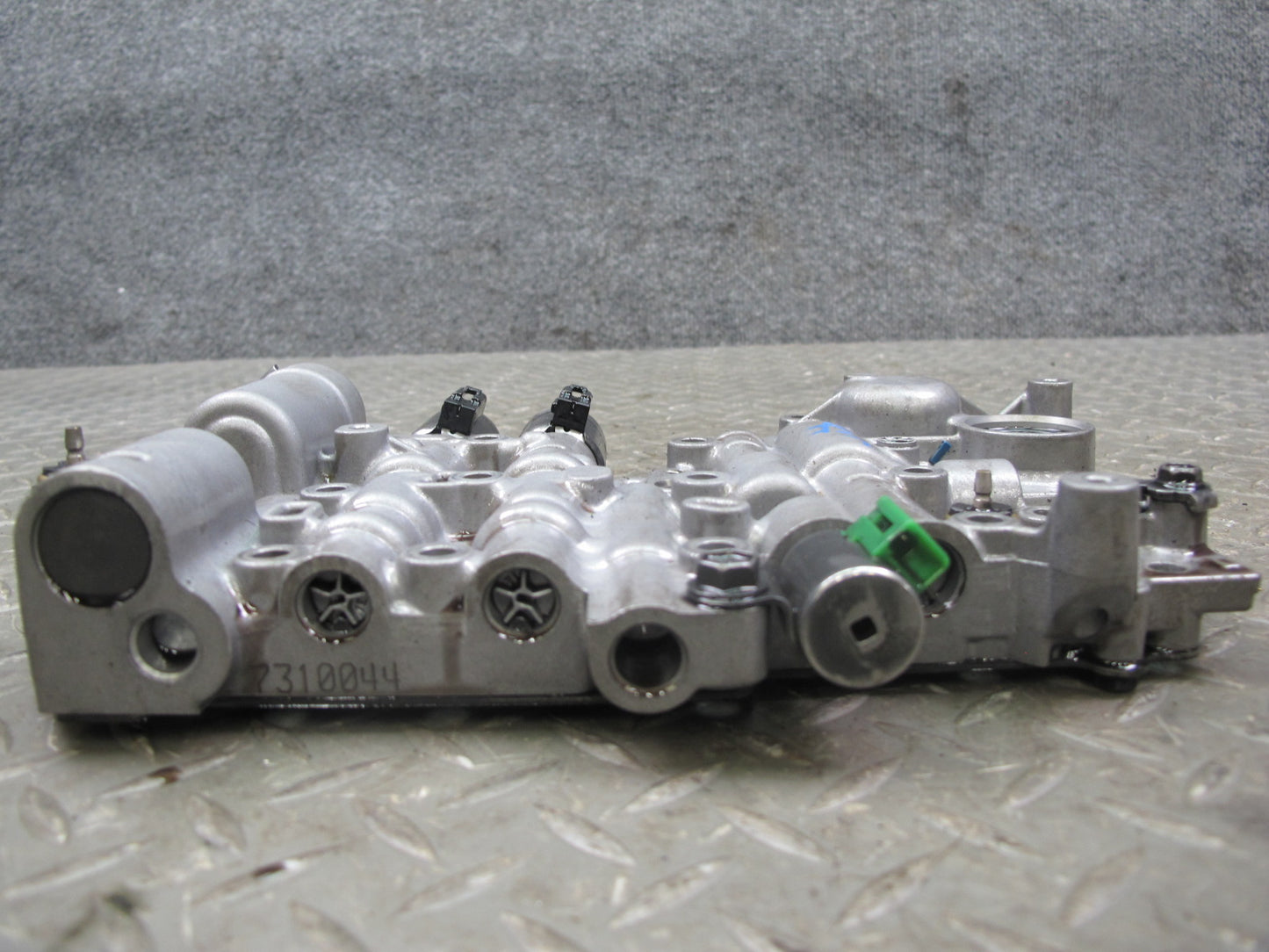 08-16 Lexus LS600hL L110F AT Automatic Transmission Valve Body Mechatronic OEM