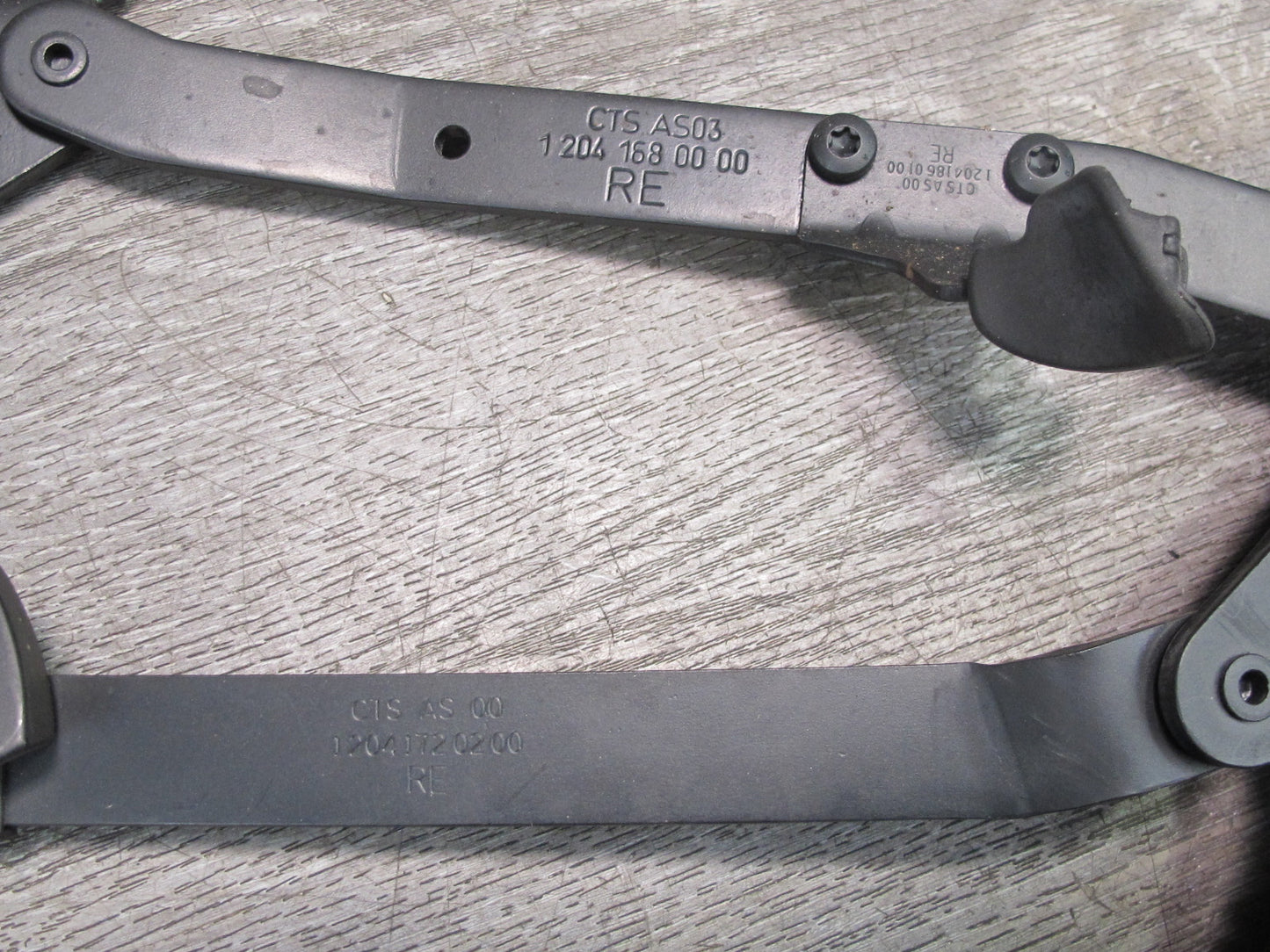 03-06 Mercedes R230 Set of 2 Rear Trunk Lid Left & Right Hinge w Support OEM