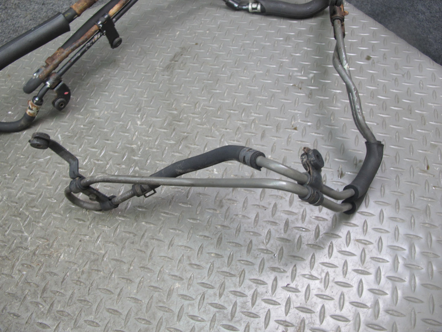01-06 Lexus UCF30L LS430 Power Steering Hose Pipe Line OEM