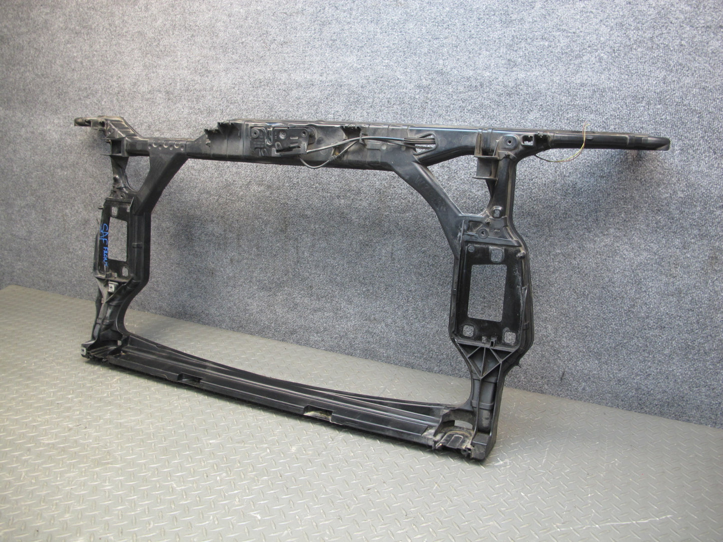 09-16 Audi A4 S4 S5 Engine Radiator Core Support Frame Bracket 8K0805594K OEM