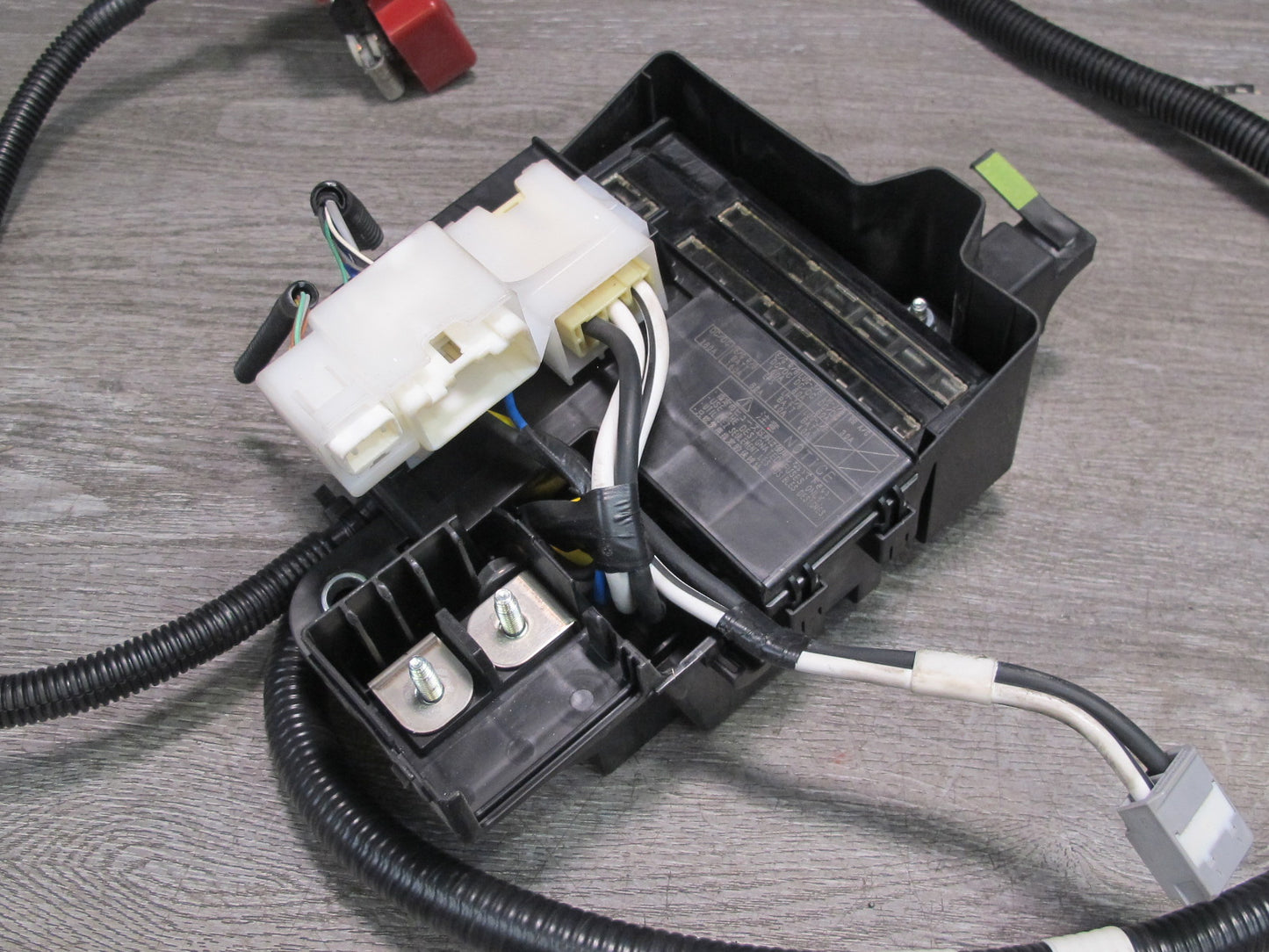 08-09 Lexus UVF46 LS600h Hybrid Rear Fuse Junction Box Battery Cable OEM