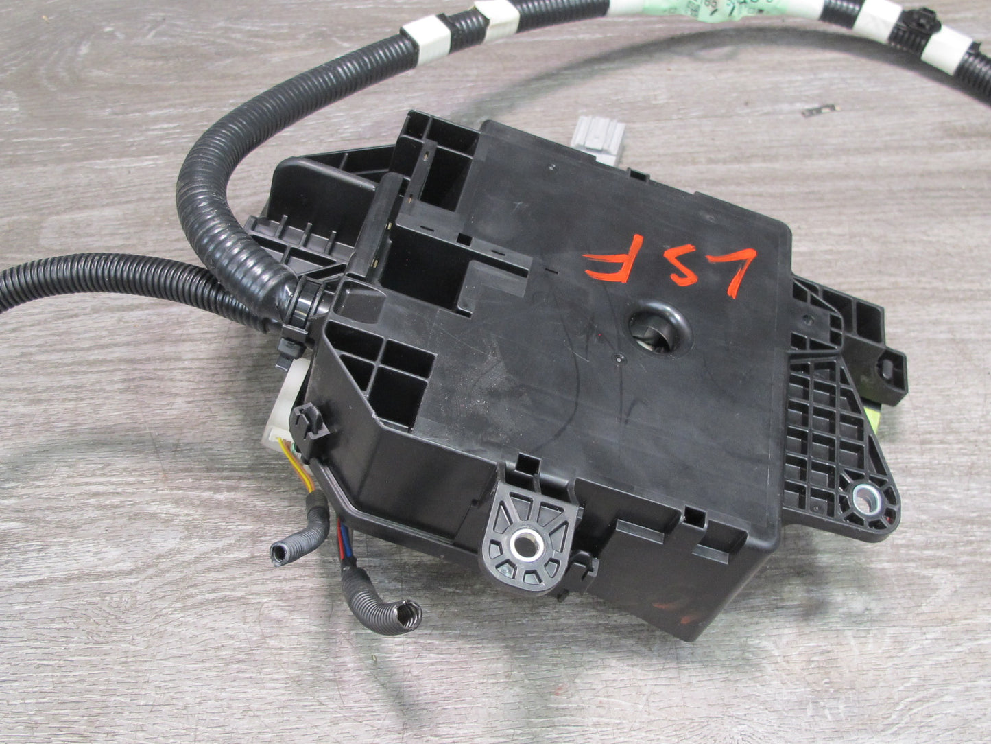 08-09 Lexus UVF46 LS600h Hybrid Rear Fuse Junction Box Battery Cable OEM