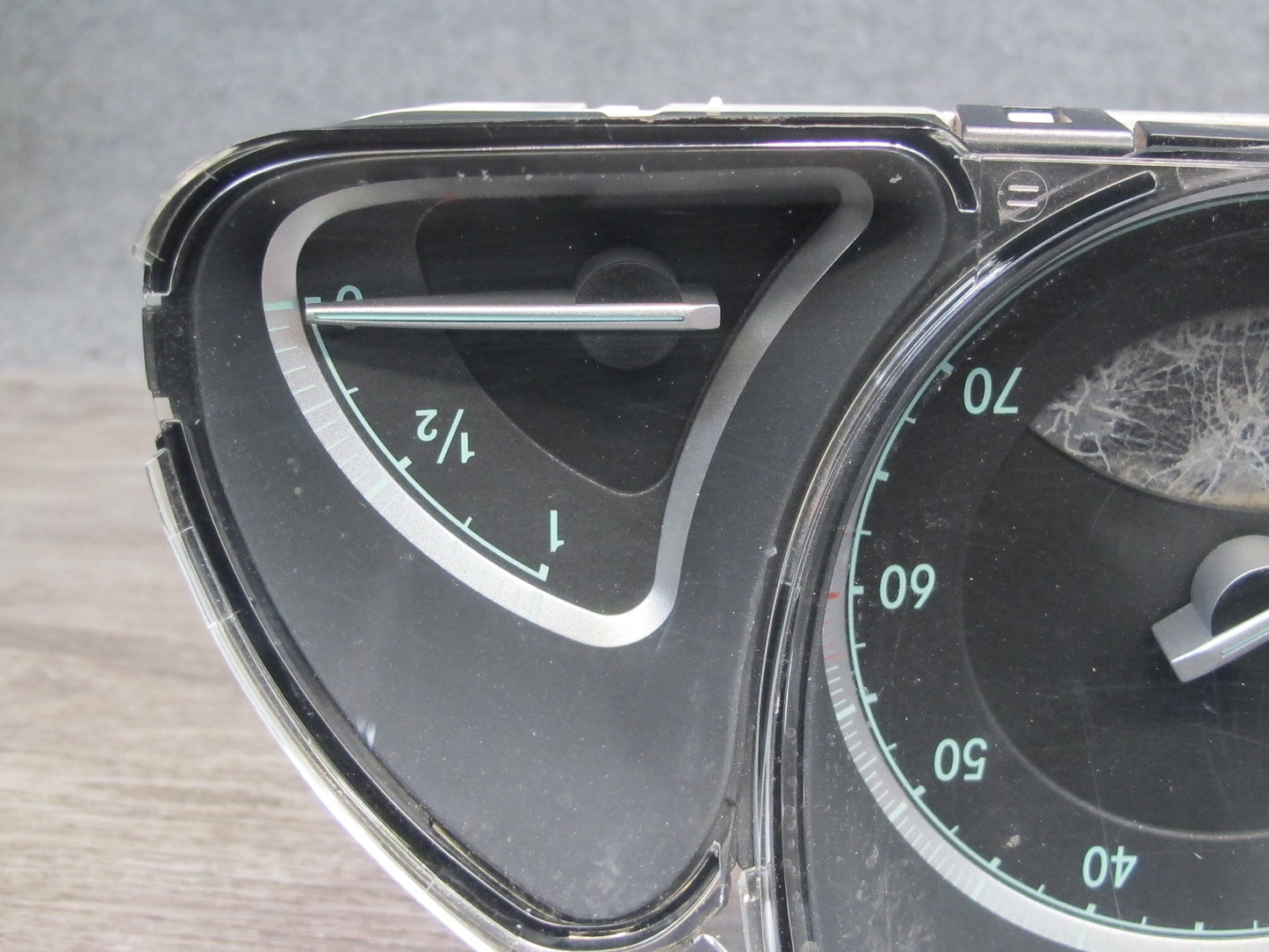 04-06 Mercedes R230 SL600 Instrument Cluster Gauge Speedometer OEM Damaged