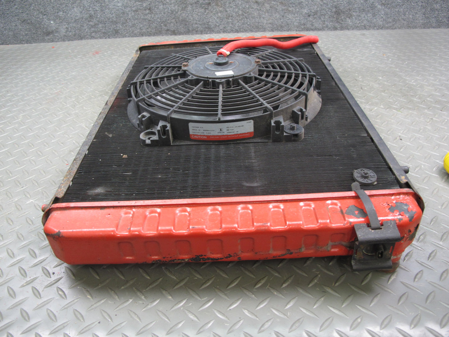 75-82 Triumph TR7 2.0L L4 Engine Radiator w Cooling Fan OEM