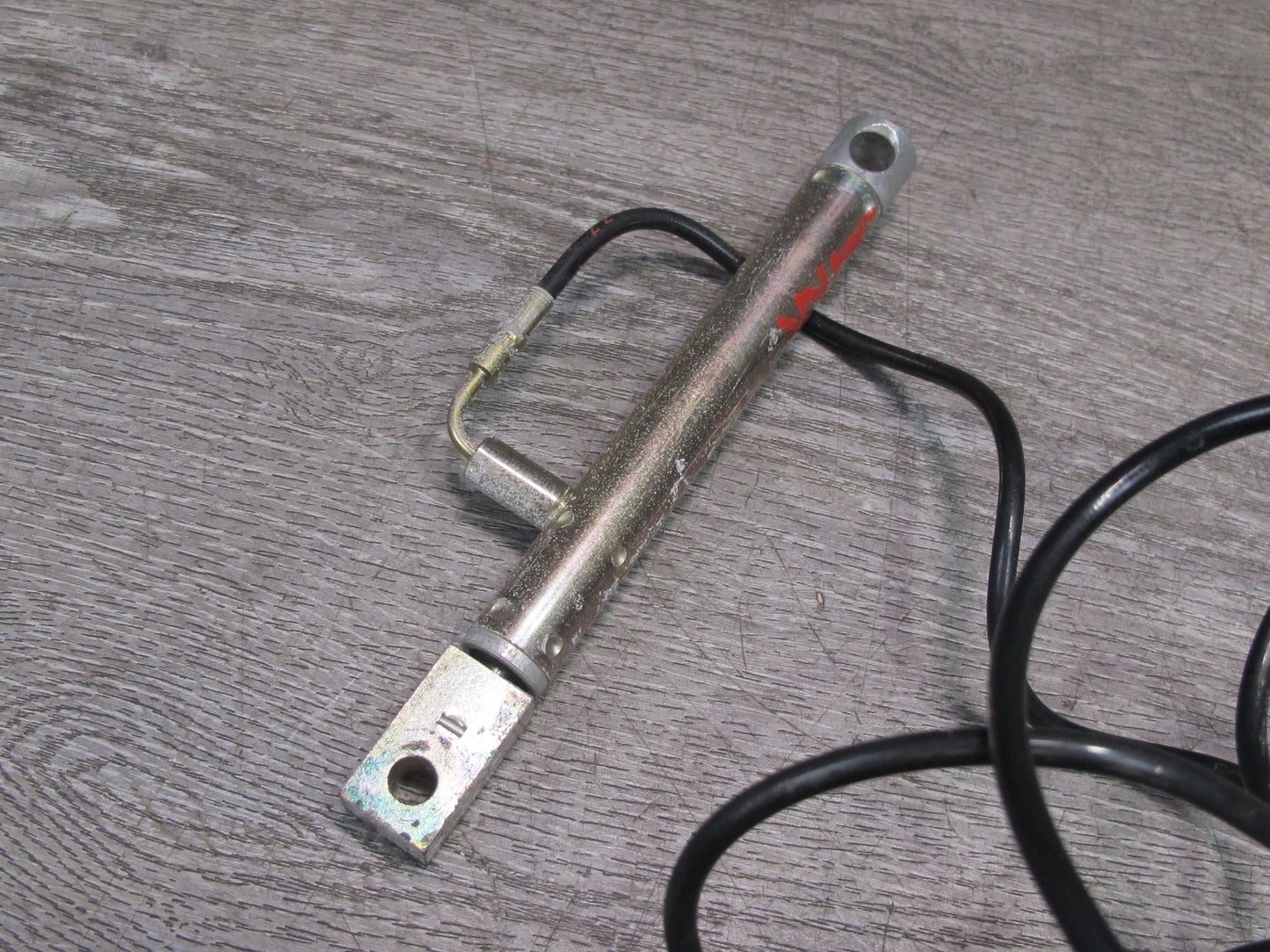 03-12 Mercedes R230 SL Convertible Rear Right TOP Roof Cylinder w Line OEM