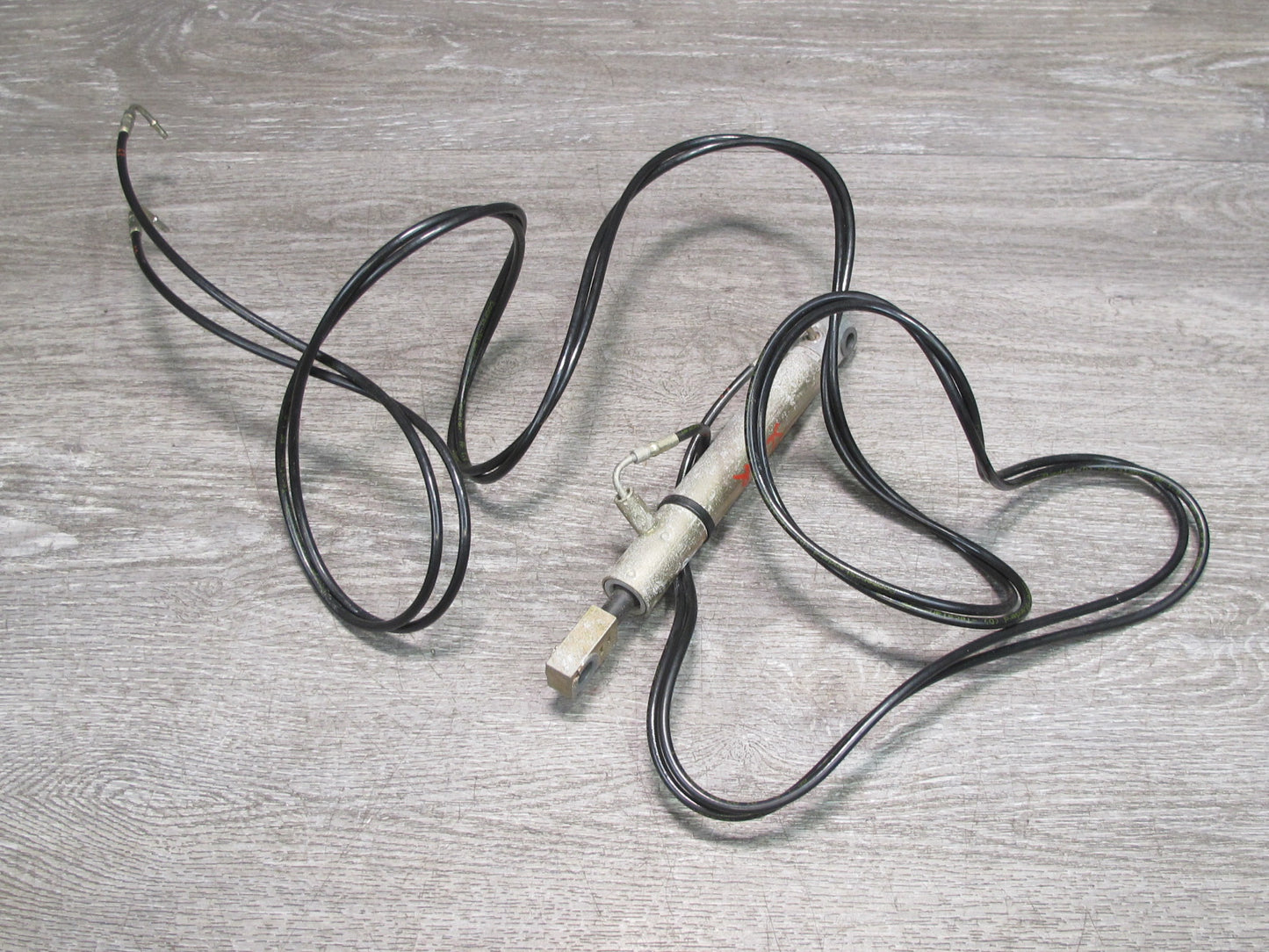 03-12 Mercedes R230 SL Convertible Rear Right TOP Roof Cylinder w Line OEM