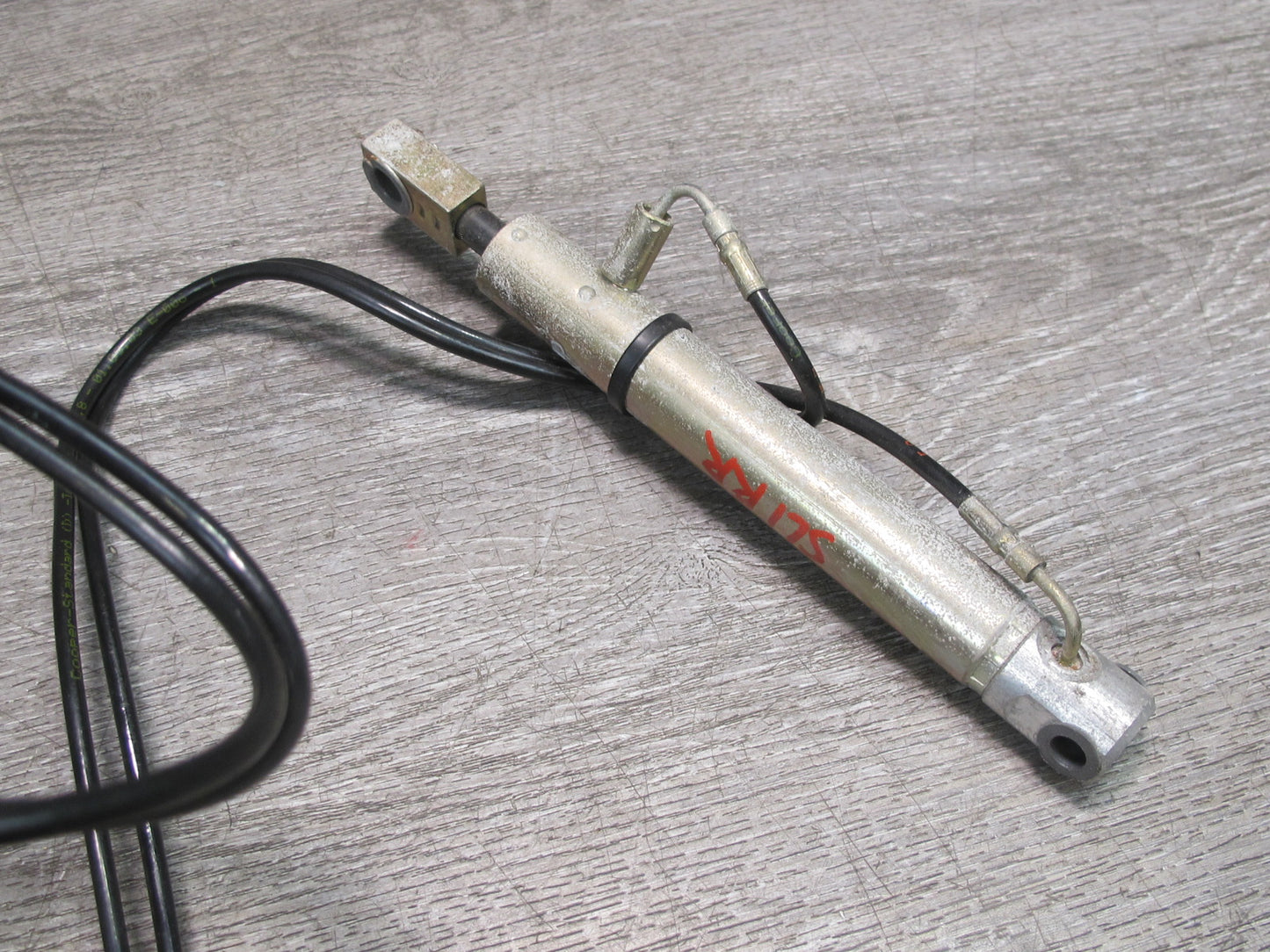 03-12 Mercedes R230 SL Convertible Rear Right TOP Roof Cylinder w Line OEM