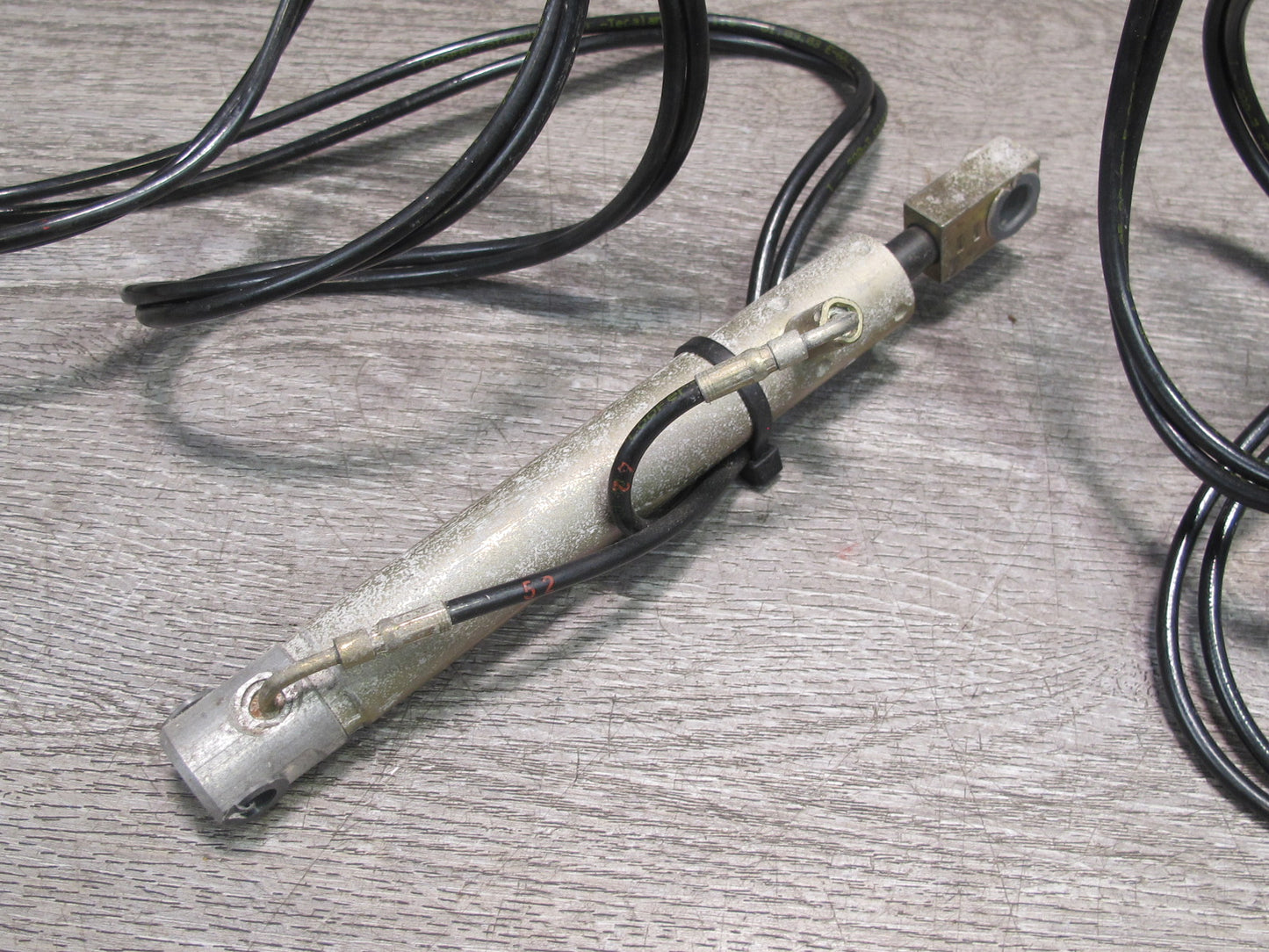 03-12 Mercedes R230 SL Convertible Rear Right TOP Roof Cylinder w Line OEM