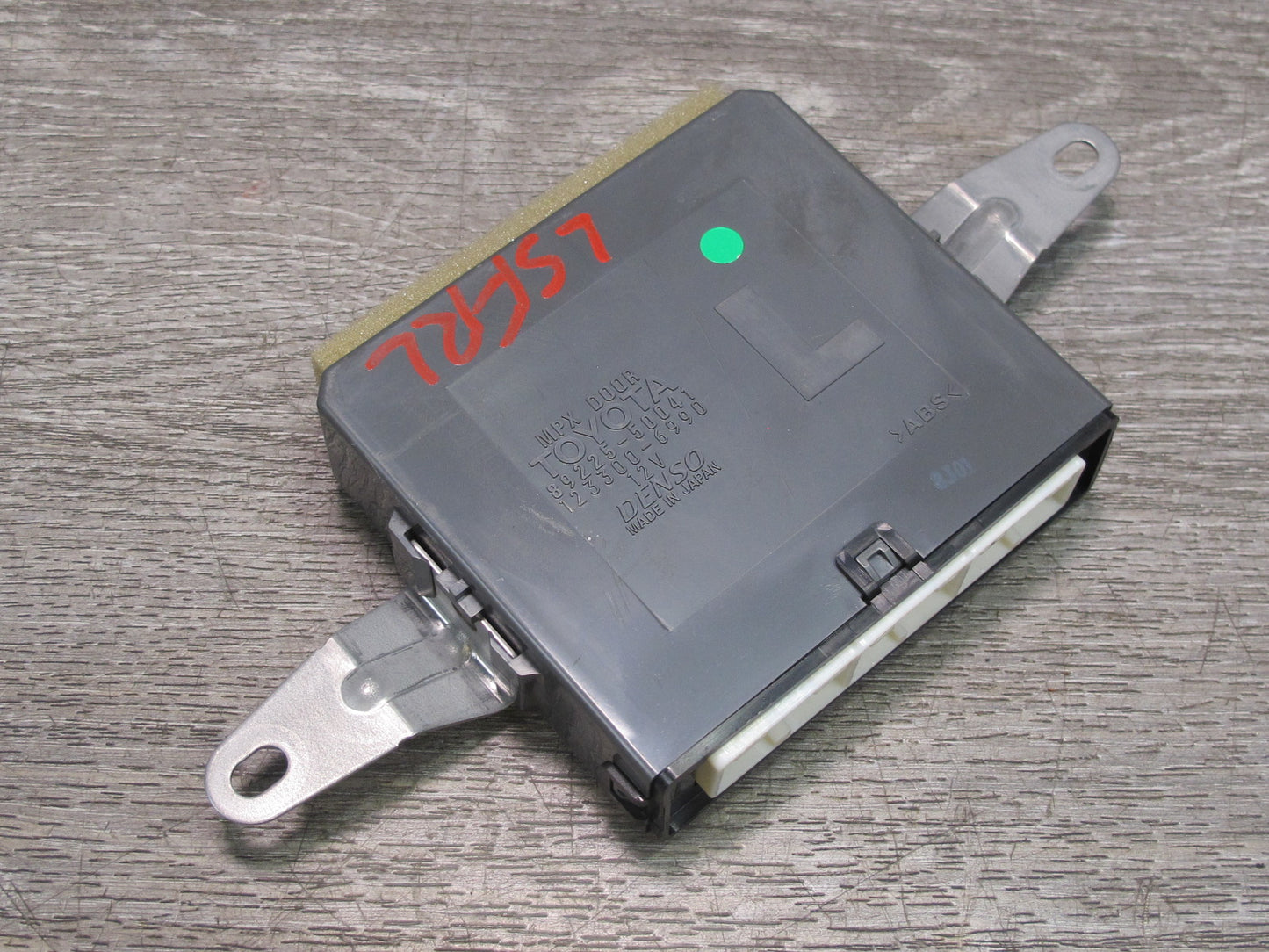 08-09 Lexus UVF46L LS600hL Rear Left Door Multiplex Control Module OEM