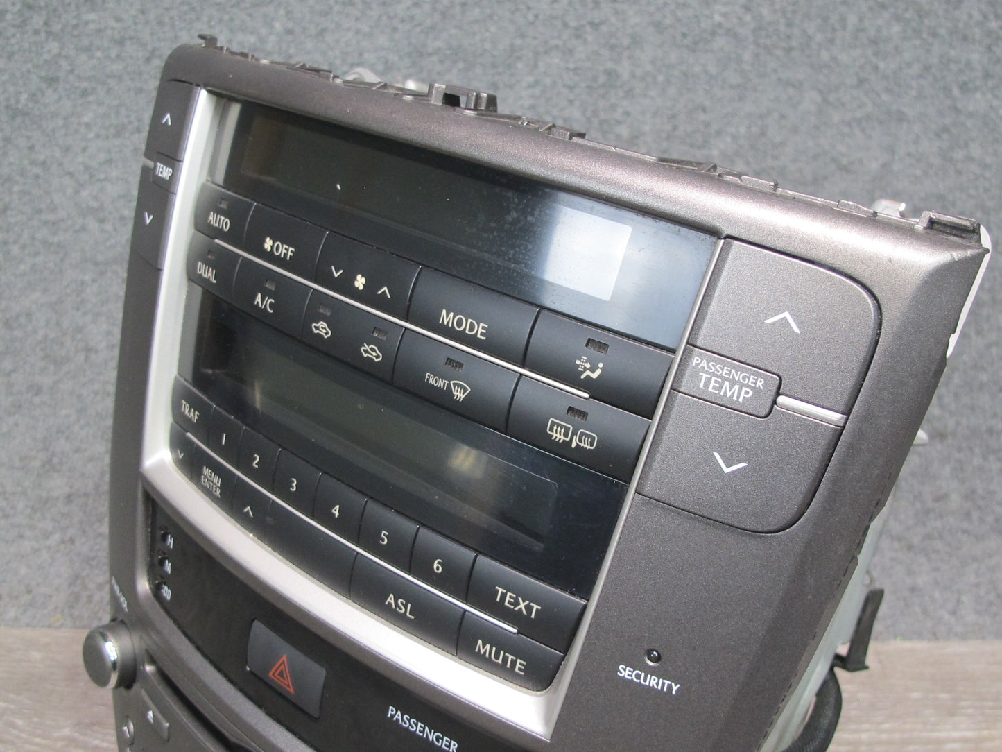 2010 Lexus IS250 Convert Radio Am-fm CD Player Head Unit Climate Control OEM