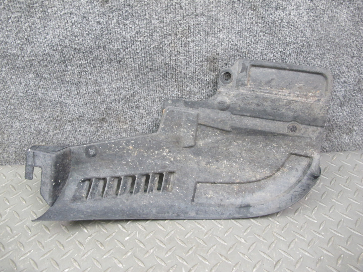 03-08 Nissan 350Z Coupe Set of 2 Rear Left & Right MUD Splash Flap Guard OEM