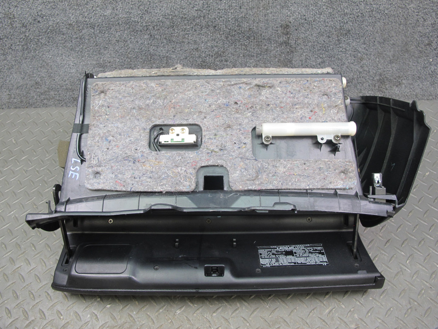 01-03 Lexus UCF30L LS430 Dash Glove Box Compartment Storage 55509-50020 OEM
