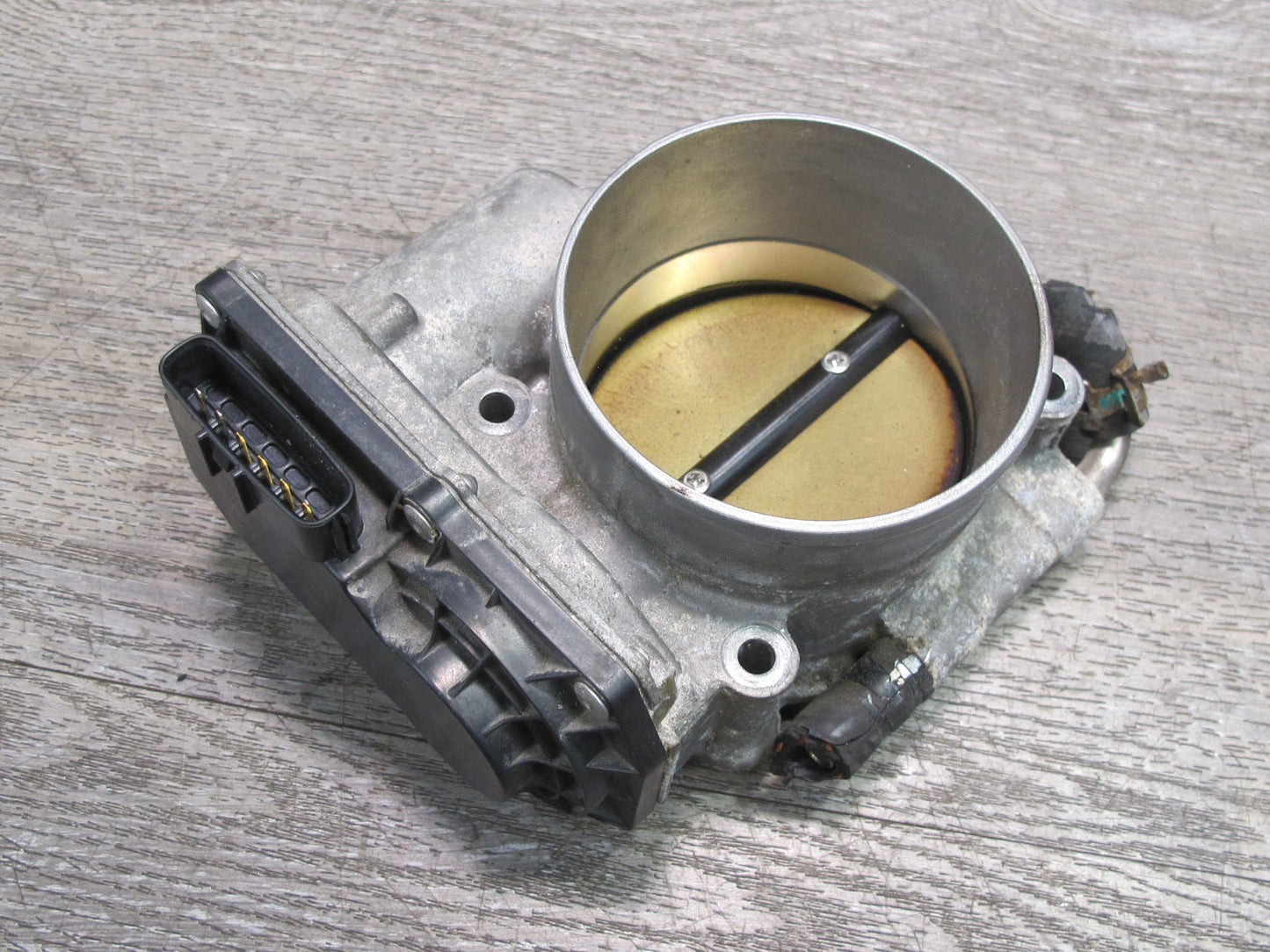 07-17 Lexus UVF46L LS460 LS600hL Engine Throttle Body 22030-38010 OEM