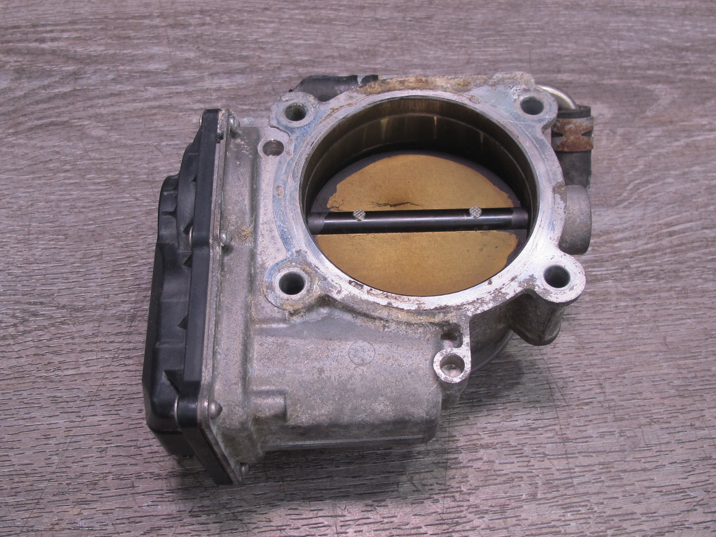 07-17 Lexus UVF46L LS460 LS600hL Engine Throttle Body 22030-38010 OEM