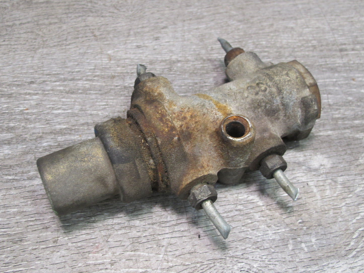 75-82 Triumph TR7 Brake Valve OEM