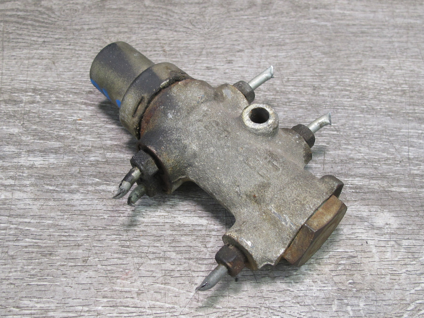 75-82 Triumph TR7 Brake Valve OEM