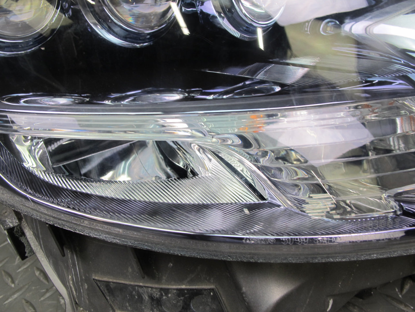08-09 Lexus UVF46L LS600h Front Right LED Headlight Lamp w Ballast OEM