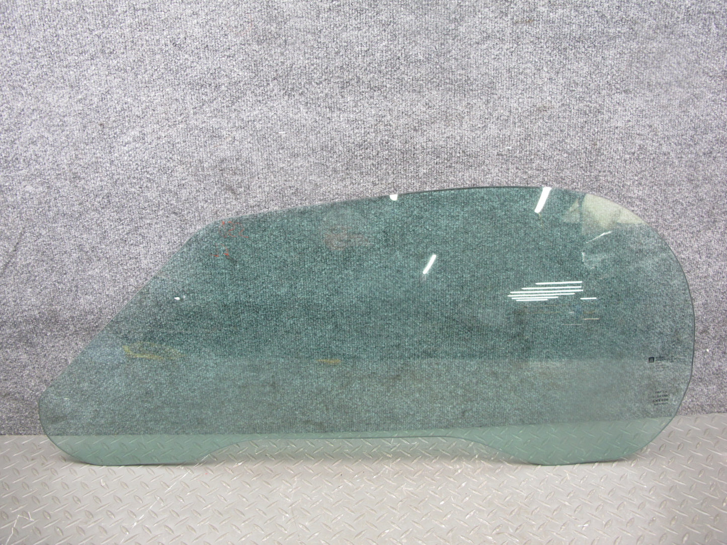 07-10 Saturn SKY Left Door Window Glass OEM