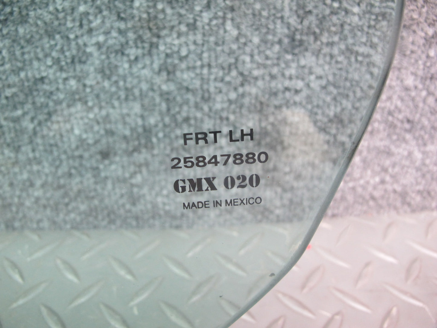 07-10 Saturn SKY Left Door Window Glass OEM