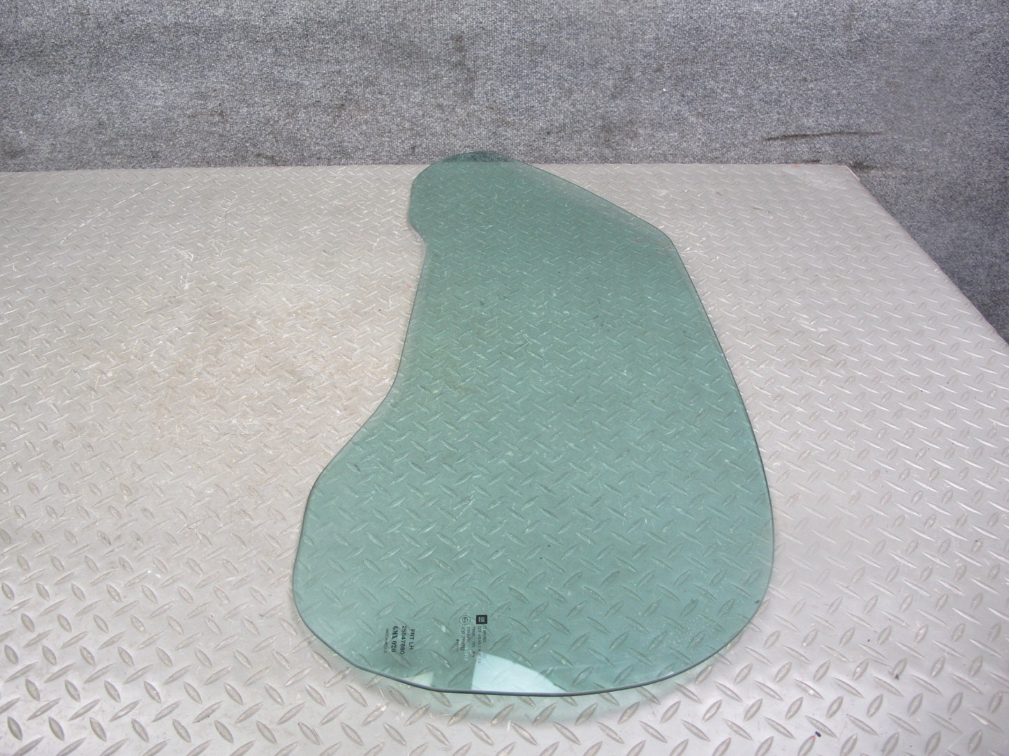 07-10 Saturn SKY Left Door Window Glass OEM