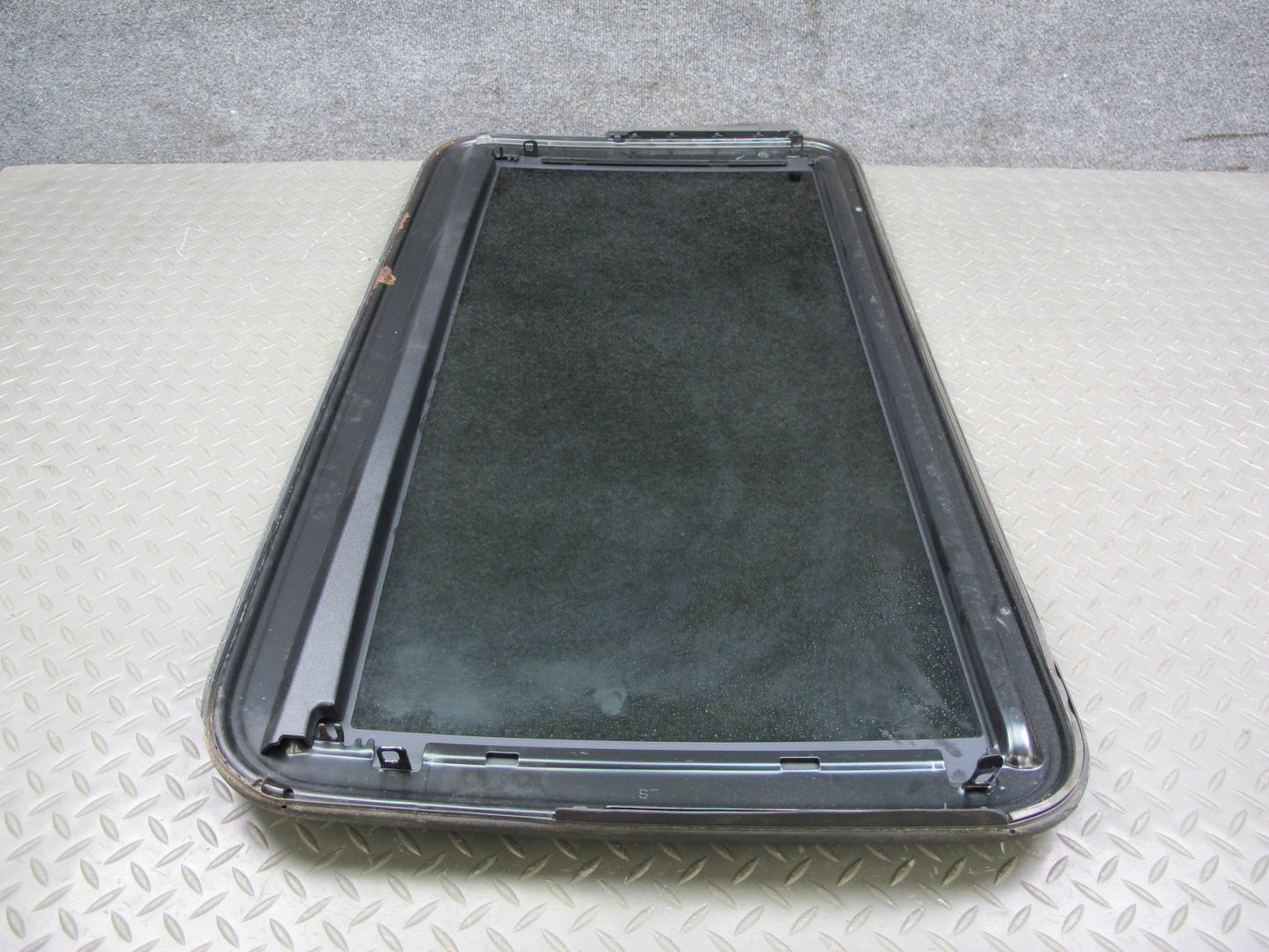 07-17 Lexus UVF46L LS460 LS600hL Sunroof Moonroof Glass Panel OEM