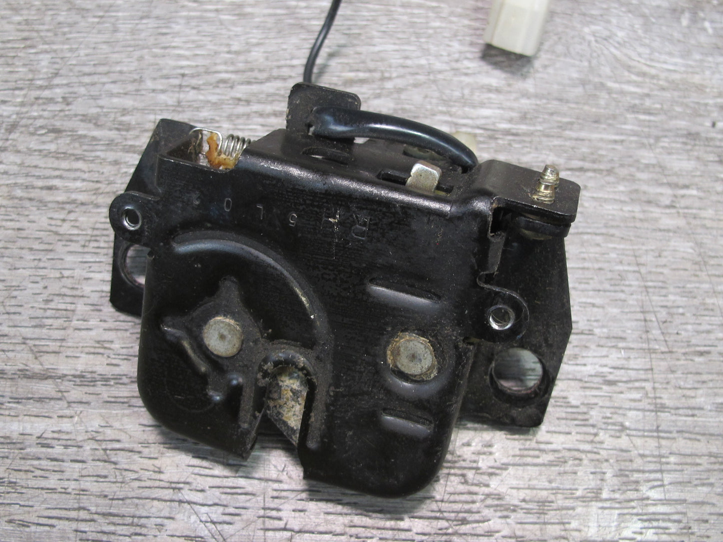 86-91 Mazda RX7 Coupe Rear Left & Right Trunk Lock Latch w Striker Catch OEM