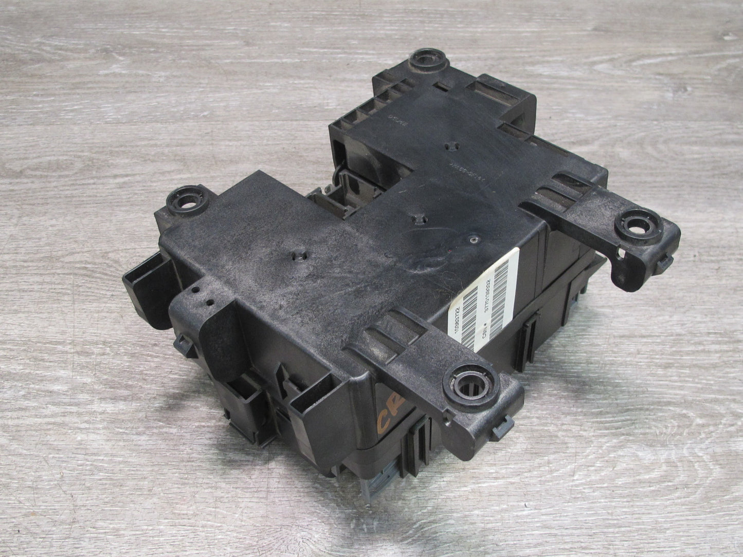 2005 Chevrolet SSR 6.0L A/T Cabin Interior Fuse Box 10383722 OEM
