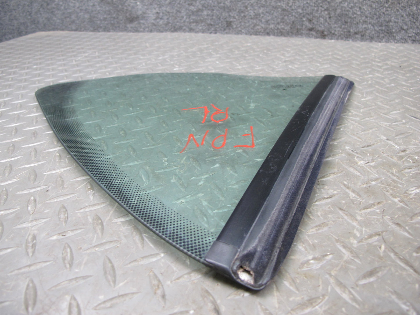 1999-2005 Porsche 911 Carrera 996 Convertible Rear Left Quarter Glass Window