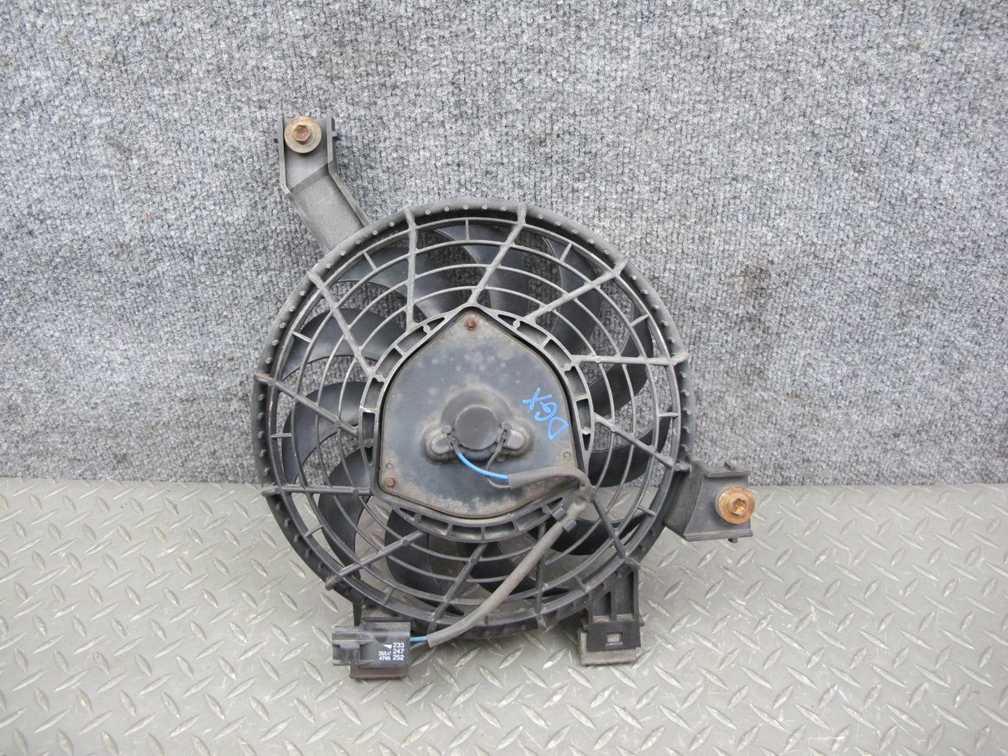 2003-2009 Lexus UZJ120L GX470 A/C Air Condition Condenser Fan Motor