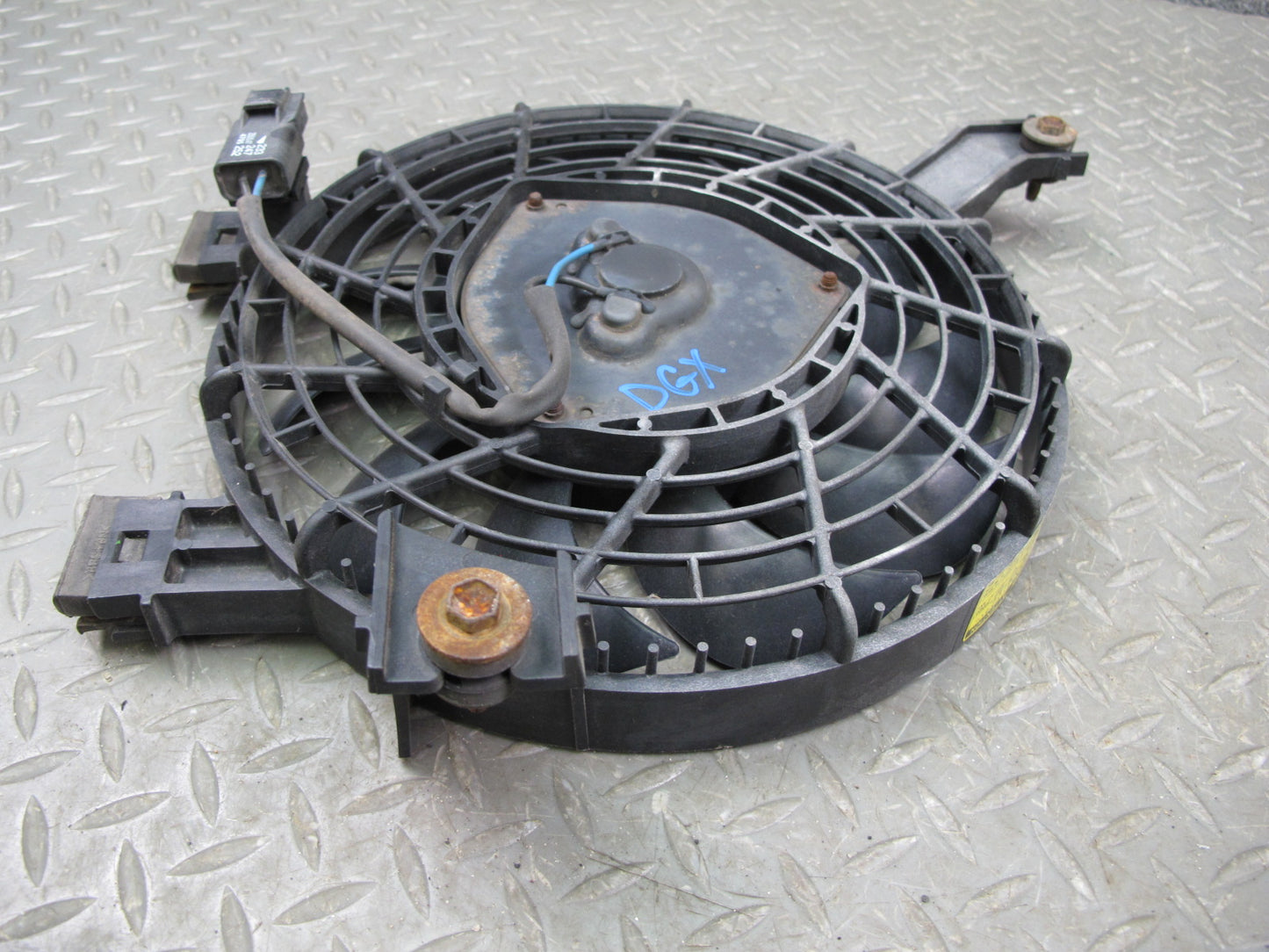 2003-2009 Lexus UZJ120L GX470 A/C Air Condition Condenser Fan Motor