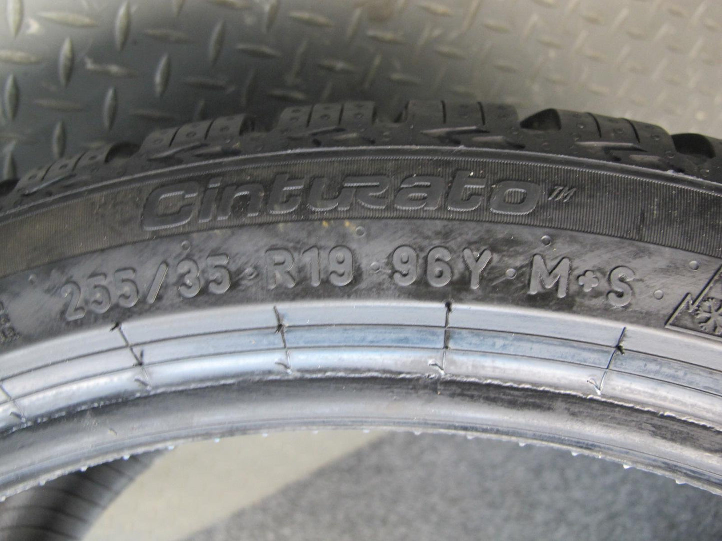 Set of 2 Pirelli Cinturato Weather Active A/S Tire 255/35 R19 96Y 4623 10/32