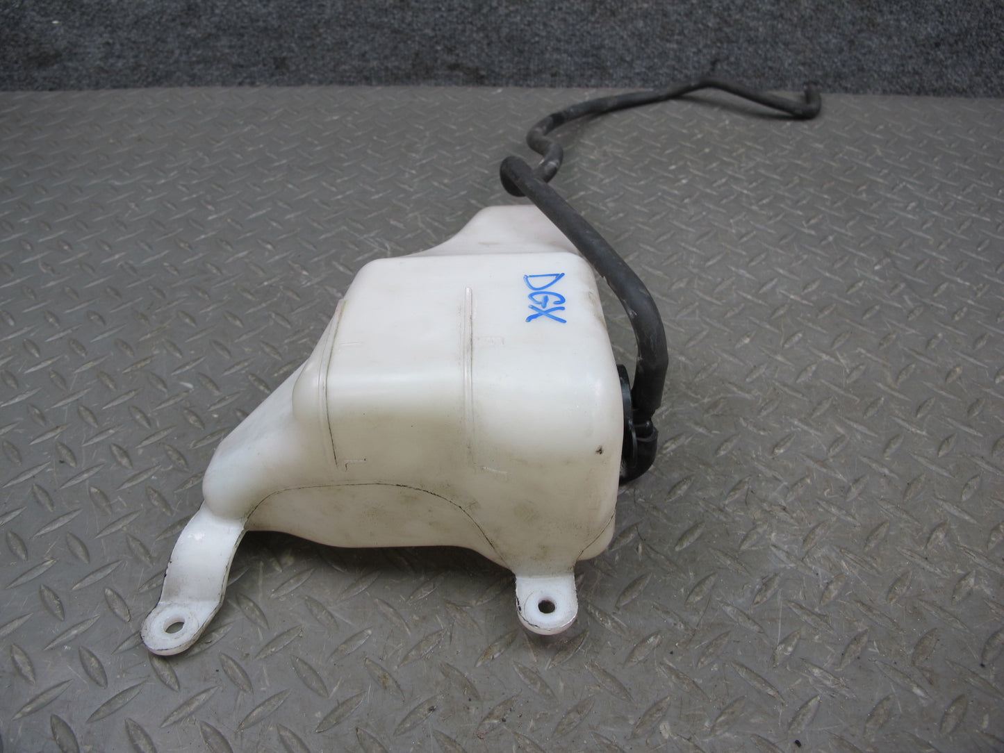 2003-2009 Lexus GX470 Engine Coolant Epxansion Overflow Reservoir Tank