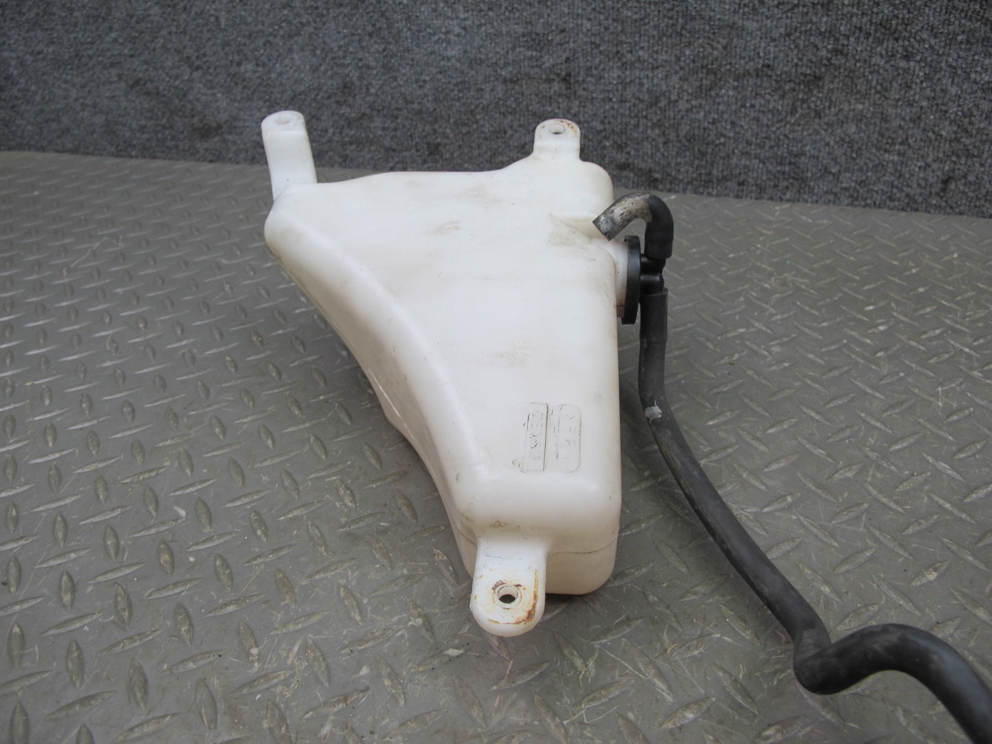 2003-2009 Lexus GX470 Engine Coolant Epxansion Overflow Reservoir Tank