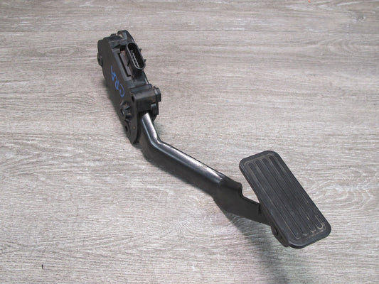 03-06 Chevrolet SSR A/T Accelerator Gas Pedal 15145758 OEM