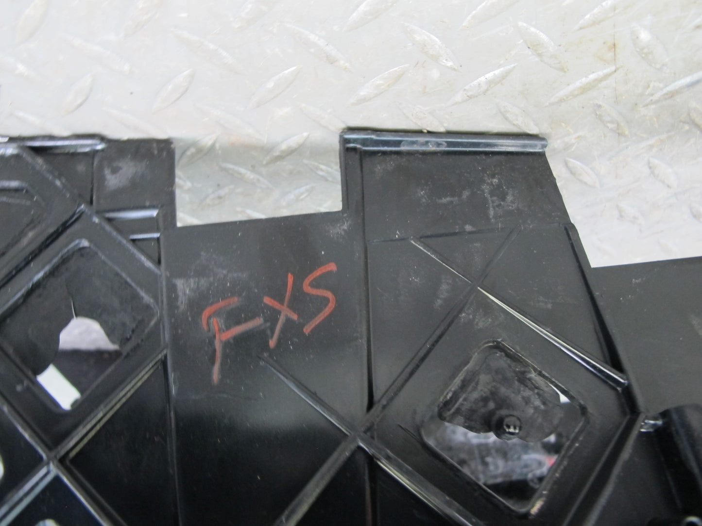 08-14 BMW E71 X6 Center Console Mount Bracket Support OEM