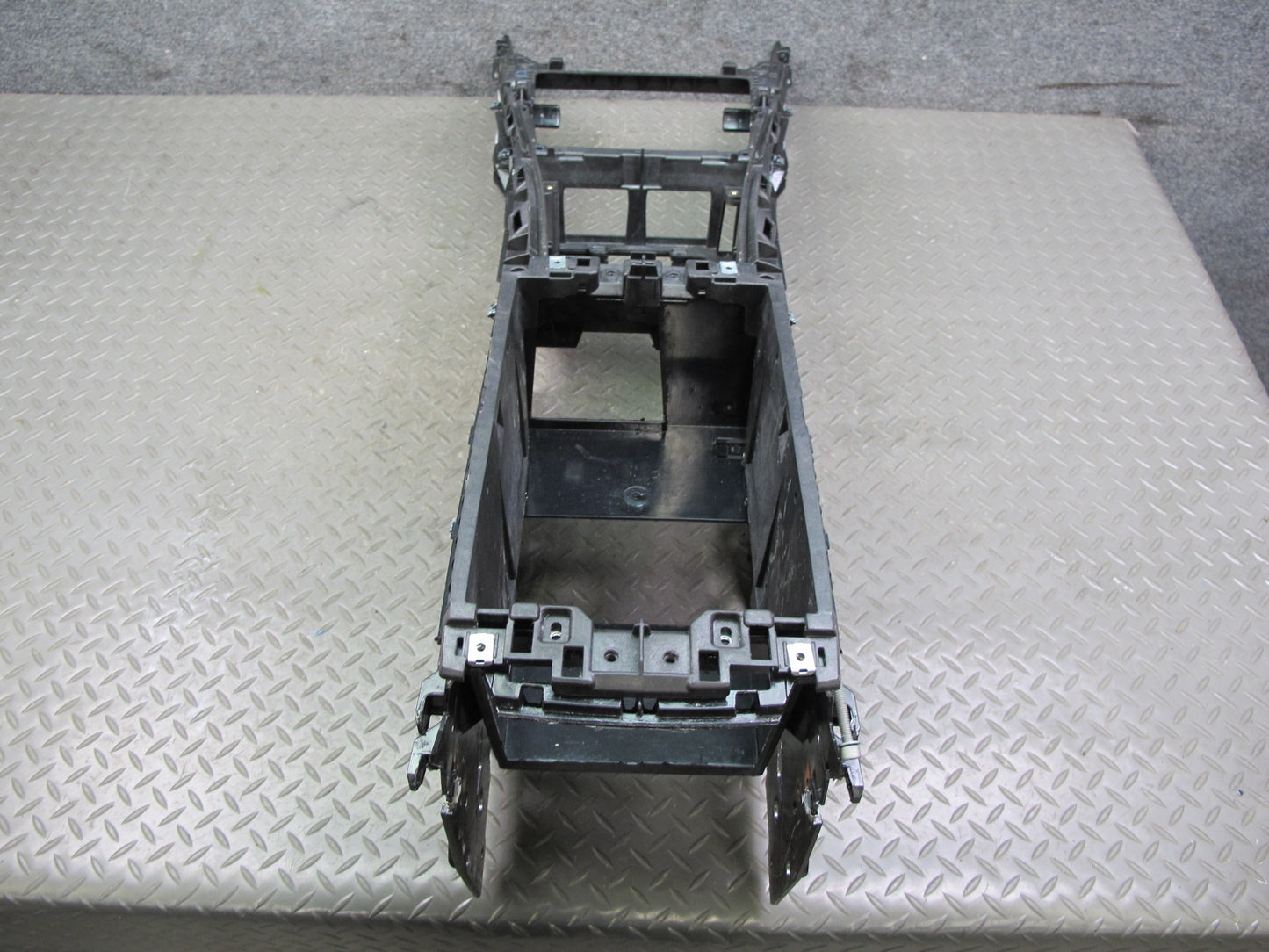 08-14 BMW E71 X6 Center Console Mount Bracket Support OEM