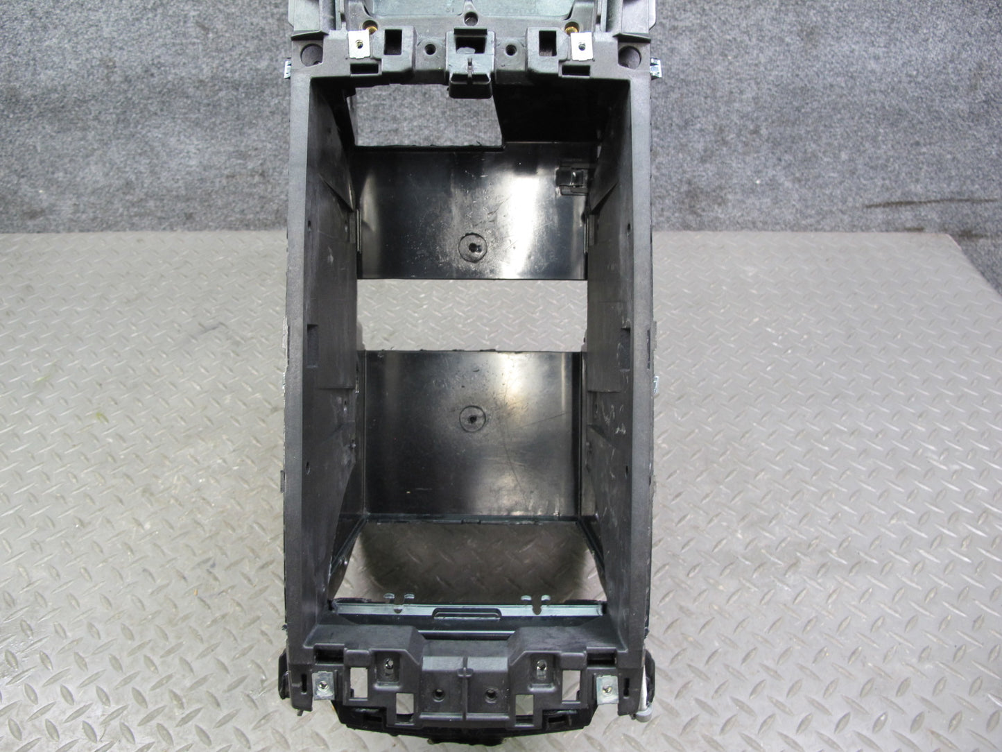 08-14 BMW E71 X6 Center Console Mount Bracket Support OEM