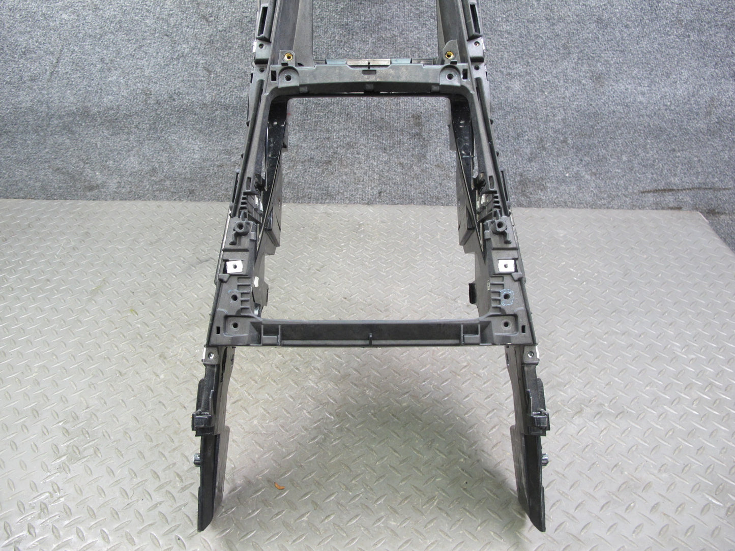 08-14 BMW E71 X6 Center Console Mount Bracket Support OEM