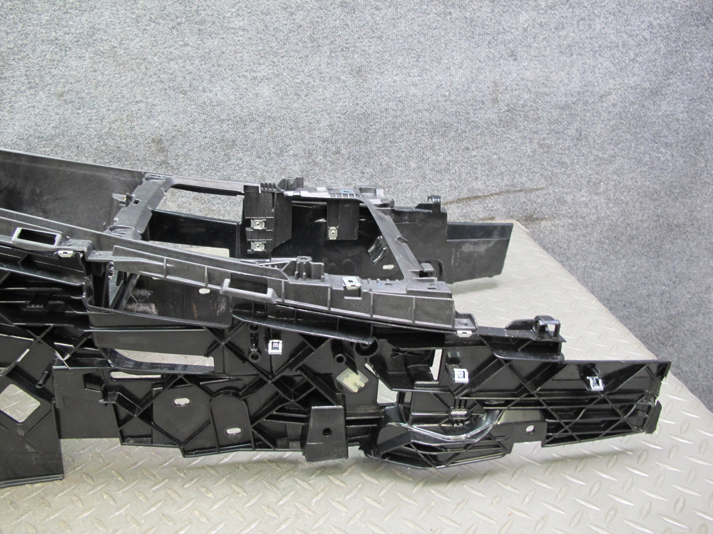 08-14 BMW E71 X6 Center Console Mount Bracket Support OEM