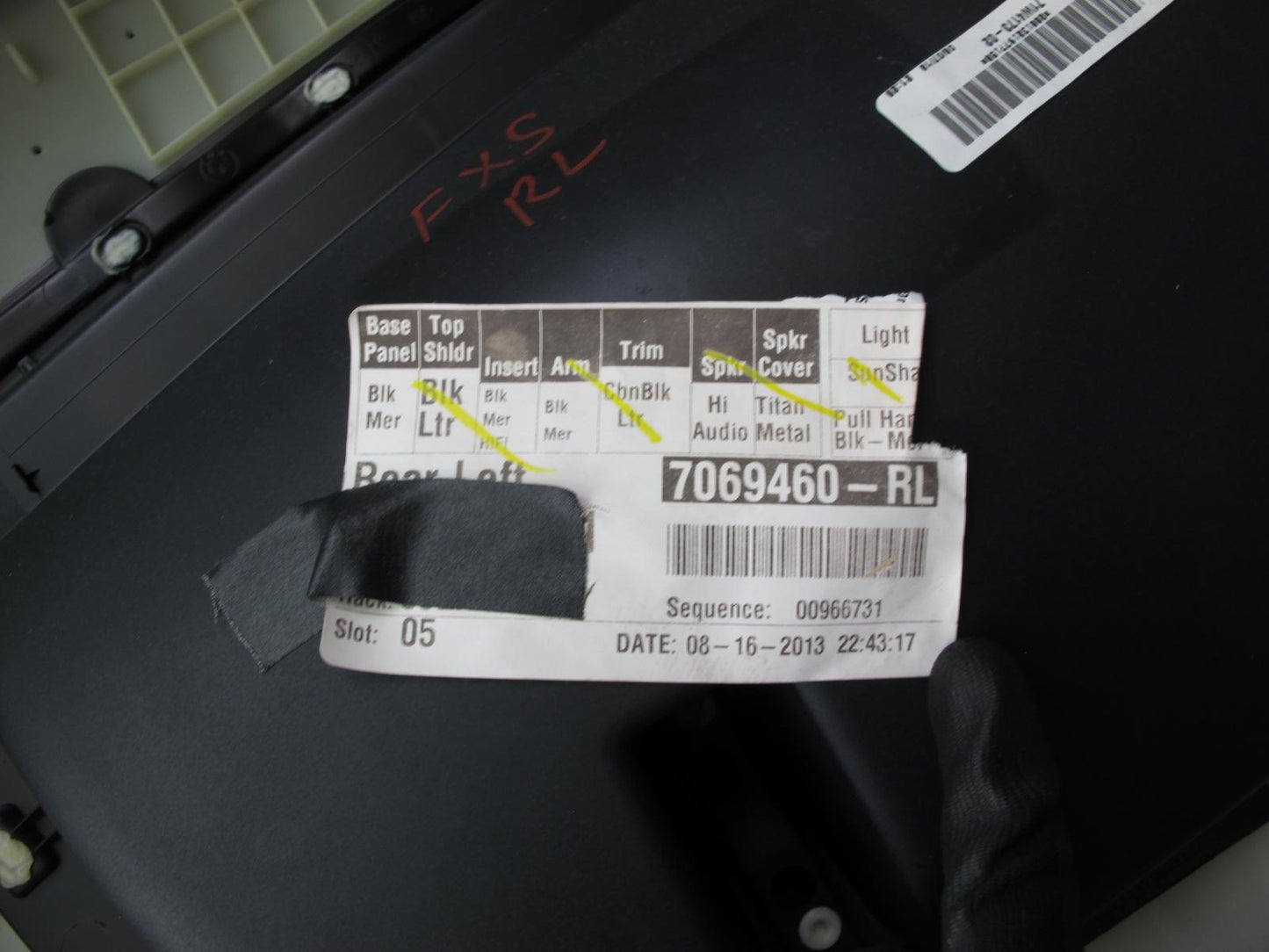 10-14 BMW E71 X6 X6M Set of 2 Rear Door Interior Trim Panel w Sun Shades OEM
