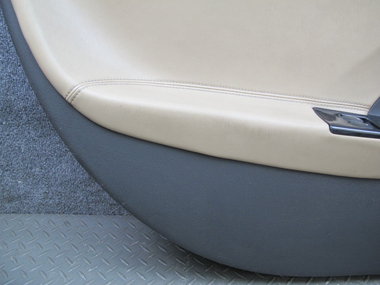 07-08 Saturn SKY Set of 2 Left & Right Interior Door Trim Cover Panel OEM